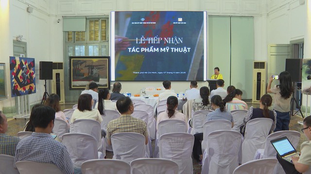 Bảo tàng Mỹ thuật TP. Hồ Chí Minh tiếp nhận hơn 200 tác phẩm từ Hội Mỹ thuật Việt Nam- Ảnh 1.