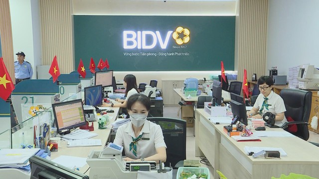 Vươn khơi - Ngày 9/4/2026 | TP. Hồ Chí Minh đặt mục tiêu kinh tế số chiếm 30% GRDP- Ảnh 2. Vươn khơi - Ngày 9/4/2026 | TP. Hồ Chí Minh đặt mục tiêu kinh tế số chiếm 30% GRDP- Ảnh 2.