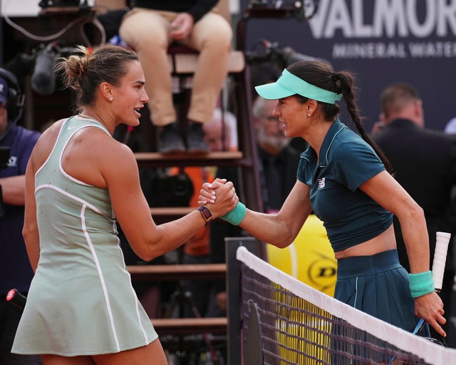 Aryna Sabalenka sửng sốt trước chiến thắng lội ngược dòng của Sorana Cirstea tại giải Italian Open- Ảnh 2.