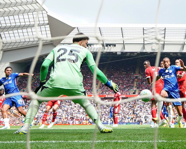 Chelsea chặn đứng đà thắng của Liverpool tại Anfield- Ảnh 2.