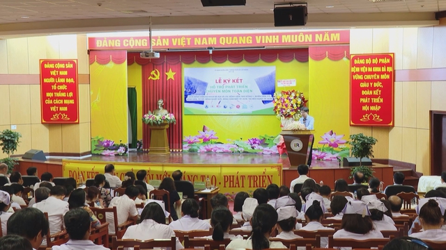 Bệnh viện Đa khoa Bà Rịa ký kết hợp tác hỗ trợ phát triển toàn diện với 7 bệnh viện tuyến cuối TP. Hồ Chí Minh - Ảnh 1.