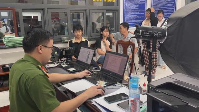 60 Giây ngày 19/5/2026 | Tập trung hoàn thiện "Trái tim" nhà ga sân bay Long Thành - Ảnh 3.