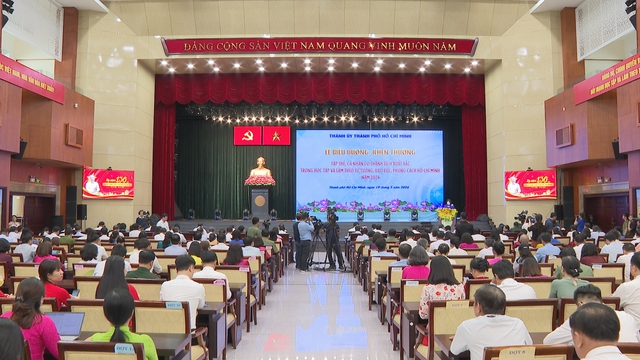 TP. Hồ Chí Minh tuyên dương 181 tập thể và 177 cá nhân tiêu biểu học tập và làm theo Bác - Ảnh 5.