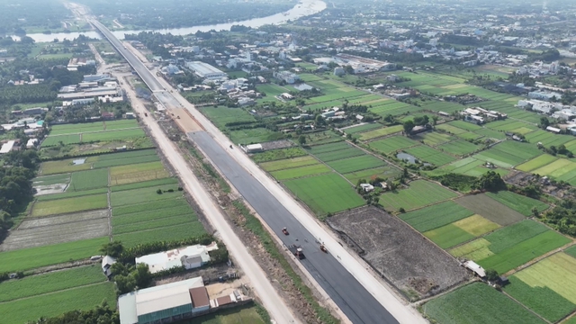 60 Giây ngày /5/2026 | Siêu cầu kết nối TP. Hồ Chí Minh và Đồng Nai sắp hợp long - Ảnh 2.