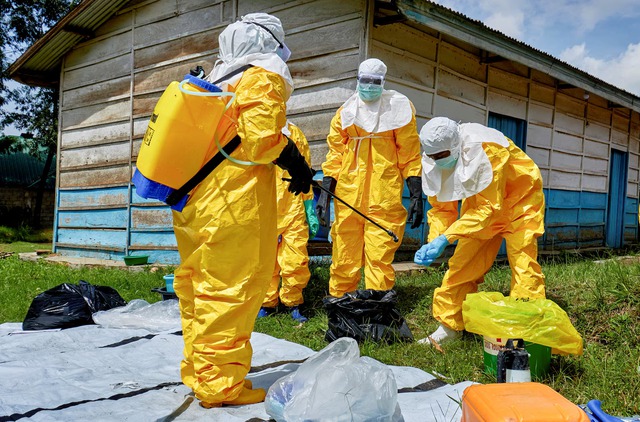 Cộng hòa Dân chủ Congo: Gia tăng nhu cầu bồn rửa tay do dịch Ebola - Ảnh 2.