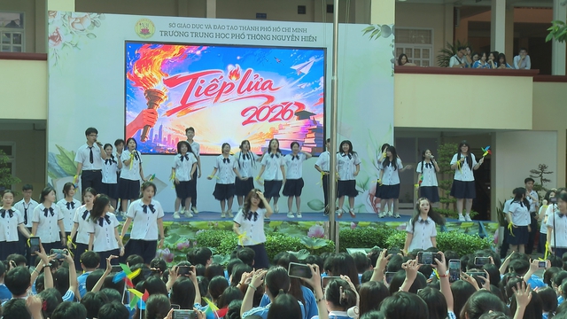 Những mùa tri ân viết tiếp "Thanh xuân" học trò - Ảnh 1.