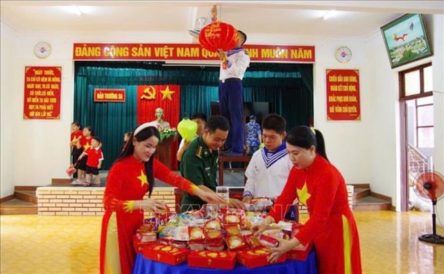 Rộn ràng Tết Thiếu nhi ở Trường Sa - Ảnh 3.