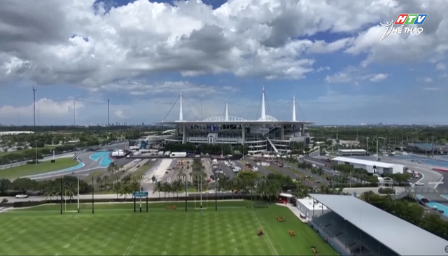 Cảnh báo nguy cơ nắng nóng với người hâm mộ tại World Cup 2026 - Ảnh 1.
