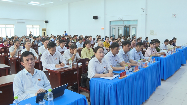 Cử tri các phường kiến nghị nhiều vấn đề dân sinh- Ảnh 3. Cử tri các phường kiến nghị nhiều vấn đề dân sinh- Ảnh 3.