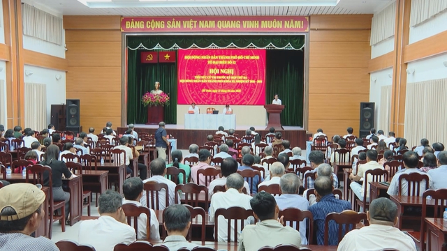 Cử tri kiến nghị tháo gỡ vướng mắc về hạ tầng, môi trường và các dự án dân sinh - Ảnh 5.