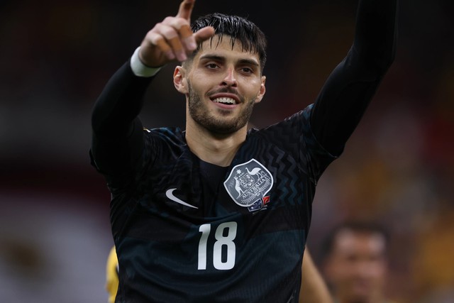 Patrick Beach tỏa sáng trong ngày ra mắt World Cup- Ảnh 1. Patrick Beach tỏa sáng trong ngày ra mắt World Cup- Ảnh 1.