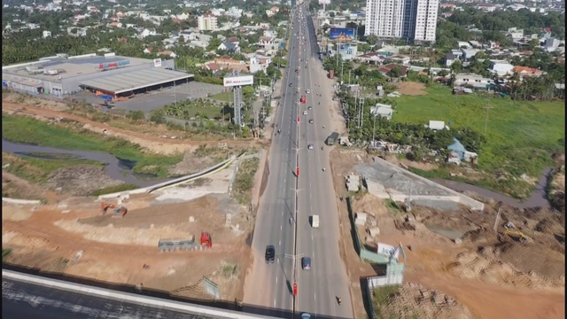 60 Giây Sáng ngày 15/6/2026 | Hơn 6.000 tỉ đồng nâng cấp, Quốc lộ 13 đang tăng tốc hoàn thiện - Ảnh 1.