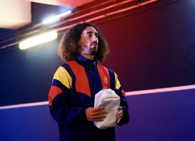 Real Madrid chiêu mộ Marc Cucurella, kích nổ bom tấn đầu tiên thời Mourinho - Ảnh 2.