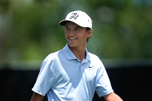 Tài năng 17 tuổi Miles Russell gây chú ý tại U.S. Open 2026- Ảnh 6. Tài năng 17 tuổi Miles Russell gây chú ý tại U.S. Open 2026- Ảnh 6.
