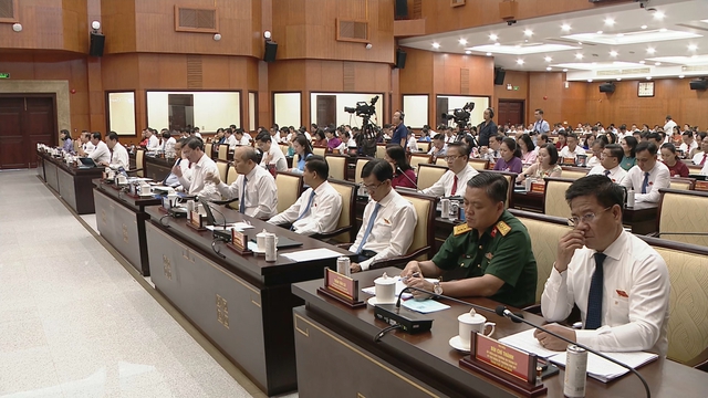 Bế mạc Kỳ họp thứ 3 HĐND TP.HCM khóa XI, thông qua 56 nghị quyết quan trọng - Ảnh 5.