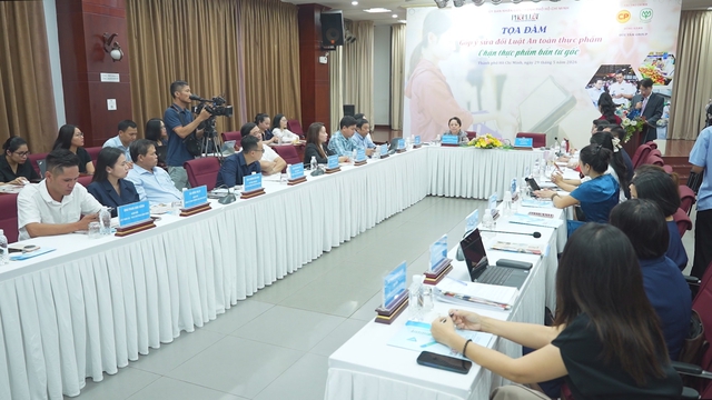 Báo Pháp Luật TP. Hồ Chí Minh tổ chức tọa đàm góp ý sửa đổi Luật An toàn thực phẩm - Ảnh 1.