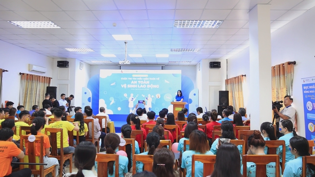 Thời sự trưa HTV ngày 23/6/2026 | Chấm thi tốt nghiệp THPT môn Ngữ văn theo phương pháp mới. - Ảnh 4.