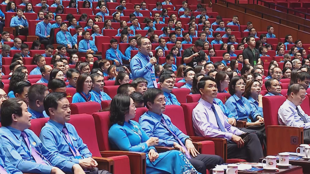 Nhiều đề xuất nâng cao đời sống người lao động tại phiên đối thoại với Thủ tướng - Ảnh 3.