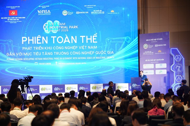 Việt Nam tìm động lực mới cho phát triển khu công nghiệp trong kỷ nguyên tăng trưởng xanh - Ảnh 1.