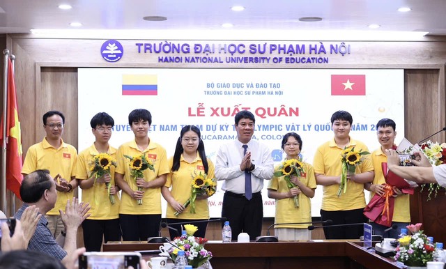Việt Nam giành 4 huy chương Vàng tại Olympic Vật lý quốc tế 2026 - Ảnh 2.