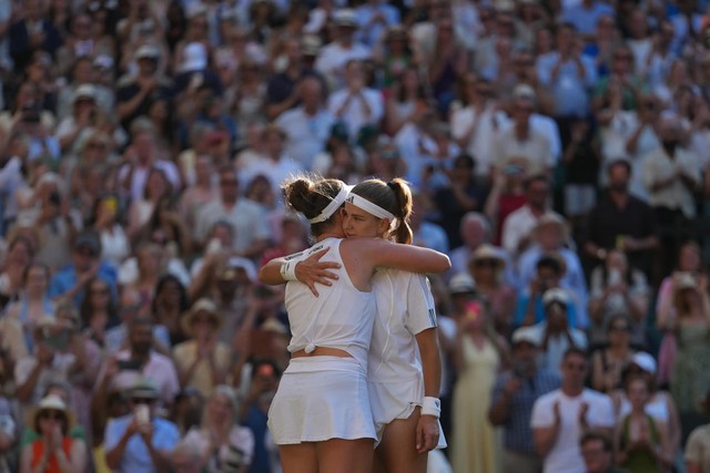 Wimbledon 2026: Linda Noskova lần đầu chạm tay vào Grand Slam - Ảnh 3.
