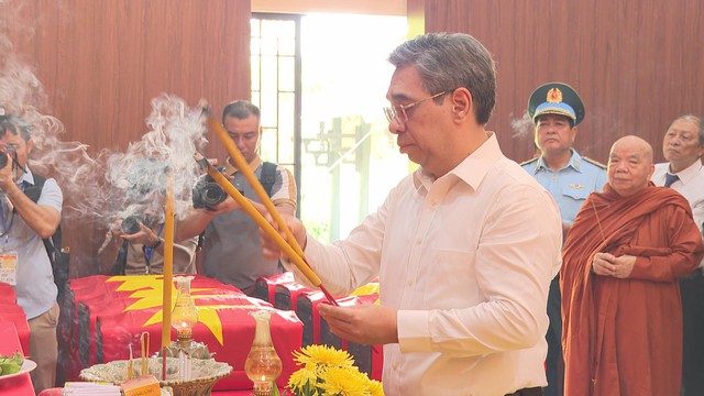 Thời sự HTV ngày 13/7/2026 | TThêm nhiều hài cốt liệt sĩ được tìm thấy tại Công viên Lê Thị Riêng - Ảnh 1.