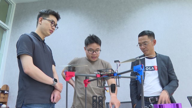 Liên kết nhà trường - doanh nghiệp: Rút ngắn khoảng cách từ lý thuyết đến thực tế - Ảnh 1.