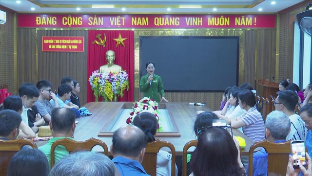 Dòng người về Ngã ba Đồng Lộc tri ân các anh hùng liệt sĩ - Ảnh 5.