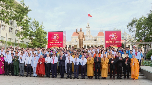 Thời sự trưa HTV ngày 2/7/2026 | Lãnh đạo Đảng, Nhà nước và TP. Hồ Chí Minh dâng hoa tưởng nhớ Chủ tịch Hồ Chí Minh- Ảnh 1.