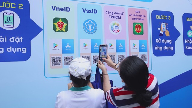 Phường Bình Tây tổ chức Ngày hội "Kết nối số", lan tỏa kỹ năng công dân số đến người dân - Ảnh 5.