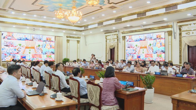 TP. Hồ Chí Minh đẩy mạnh hoàn thiện thể chế, kiến tạo động lực phát triển - Ảnh 4.