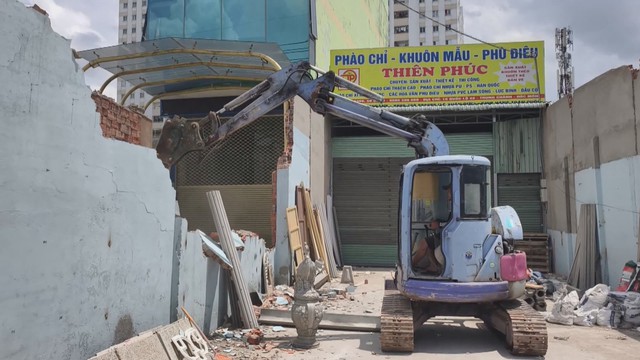 60 Giây Sáng ngày 26/7/2026 | Hỗ trợ người dân tháo dỡ nhà, giao mặt bằng dự án nâng cấp quốc lộ 22 TP. Hồ Chí Minh- Ảnh 2.