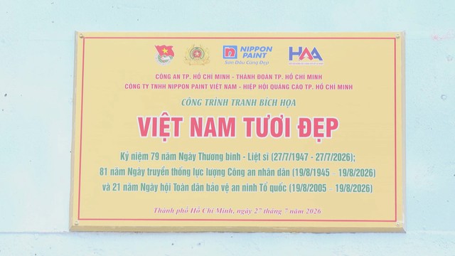 Khánh thành công trình bích họa “Việt Nam tươi đẹp” tại Côn Đảo - Ảnh 2.