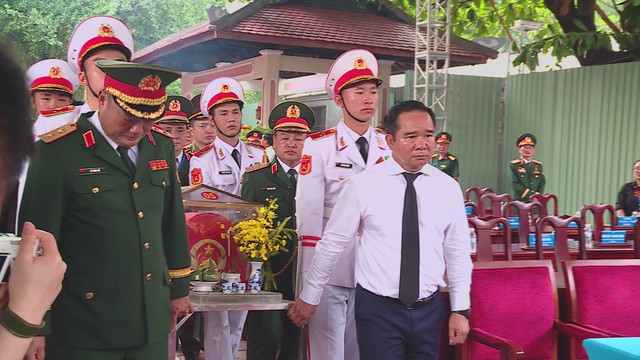 Kỷ niệm 79 năm Ngày Thương binh - Liệt sĩ: Khắc ghi công ơn, tiếp nối truyền thống "Uống nước nhớ nguồn" - Ảnh 3.