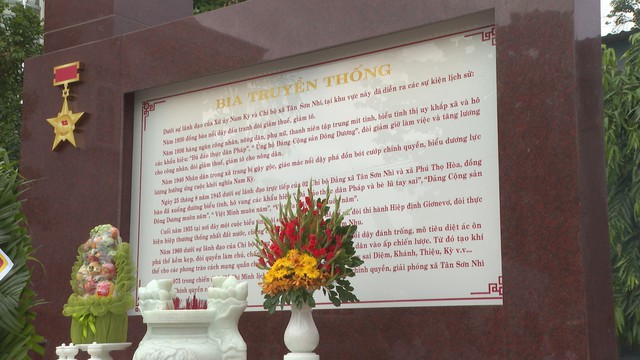 Phường Tân Sơn Nhì khánh thành công trình trùng tu Bia truyền thống, tri ân các Anh hùng Liệt sĩ - Ảnh 1.