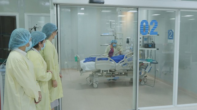 Công đoàn Đài Phát thanh và Truyền hình TP. Hồ Chí Minh thăm, tri ân Mẹ Việt Nam Anh hùng Lê Thị Bê - Ảnh 4.