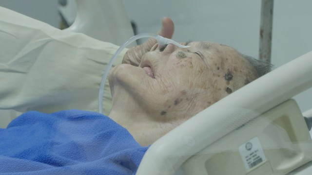 Công đoàn Đài Phát thanh và Truyền hình TP. Hồ Chí Minh thăm, tri ân Mẹ Việt Nam Anh hùng Lê Thị Bê - Ảnh 3.