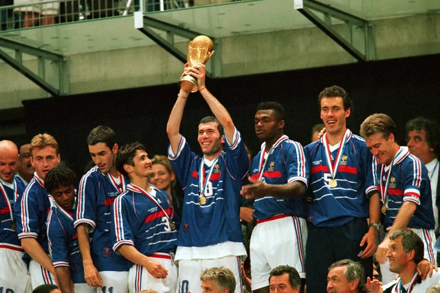 Zinedine Zidane chính thức dẫn dắt đội tuyển Pháp - Ảnh 2.
