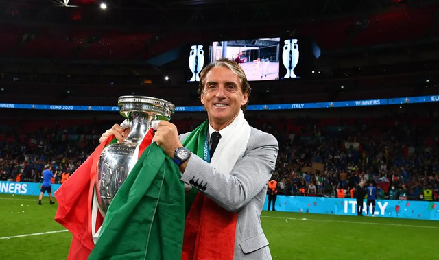 Roberto Mancini trở lại dẫn dắt đội tuyển Italia - Ảnh 2.