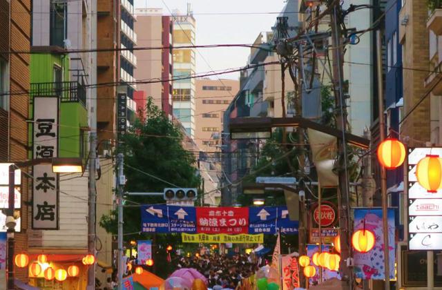 Tokyo rực rỡ với mùa lễ hội truyền thống trong tháng 8 - Ảnh 6.
