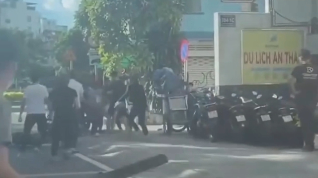 60 Giây Sáng ngày 5/7/2026 | Hà Nội: Bắt giữ nghi phạm dùng dao khống chế, cướp 10 chỉ vàng- Ảnh 2.
