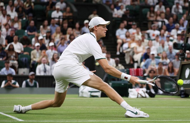 Sinner thẳng tiến vào tứ kết Wimbledon 2026 - Ảnh 4.