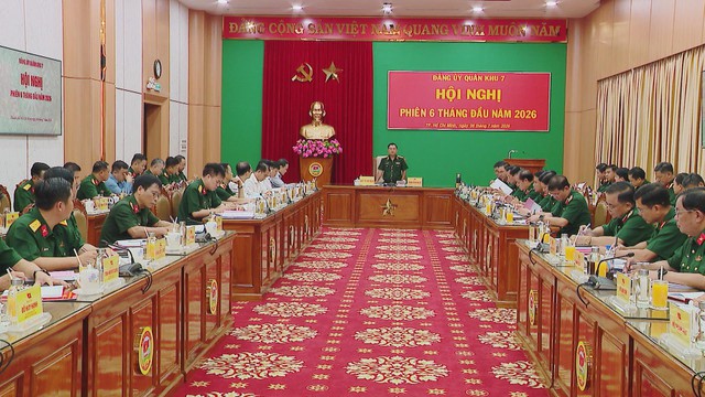 Thời sự HTV ngày 8/7/2026 | Hội nghị phiên 6 tháng đầu năm 2026 Đảng ủy Quân khu 7- Ảnh 1.