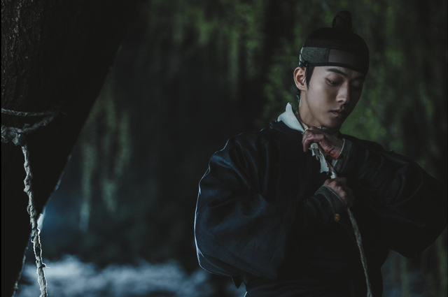 Netflix kỳ vọng tạo cú hích toàn cầu mới với siêu phẩm trừ tà "The East Palace" - Ảnh 3.