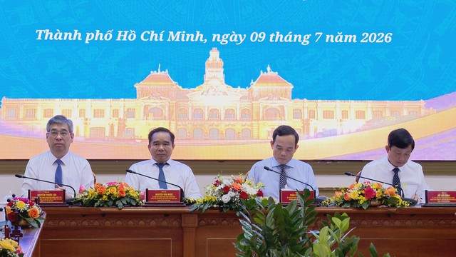 "Đã nói phải làm, đã hứa phải giữ lời" - TP. Hồ Chí Minh ký kết quy chế phối hợp, nâng cao hiệu quả hoạt động của hệ thống chính trị - Ảnh 2.