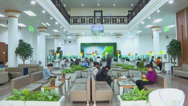 Lãi suất tăng tạo áp lực kép, doanh nghiệp chủ động ứng phó để giữ dòng tiền - Ảnh 3.