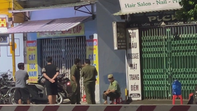 TP. Hồ Chí Minh: Chủ nhà trọ phát hiện khách thuê tử vong - Ảnh 1.