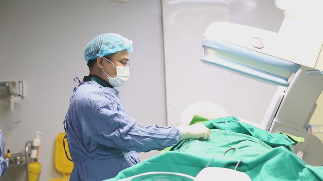 60 giây sáng ngày 14/8/2026 | Cứu sống người bệnh ngừng tim 15 lần liên tiếp - Ảnh 3.