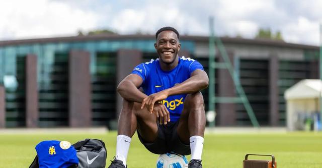 Chelsea chiêu mộ Danny Welbeck theo hợp đồng hai năm - Ảnh 1.