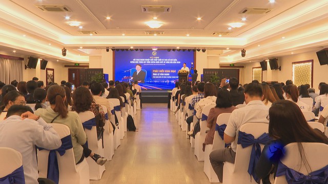 Thời sự trưa HTV ngày 29/8/2026| TP. HỒ CHÍ MINH: THÁO GỠ VƯỚNG MẮC VỀ CHỨNG NHẬN XUẤT XỨ HÀNG HÓA CHO DOANH NGHIỆP XUẤT NHẬP KHẨU - Ảnh 1.